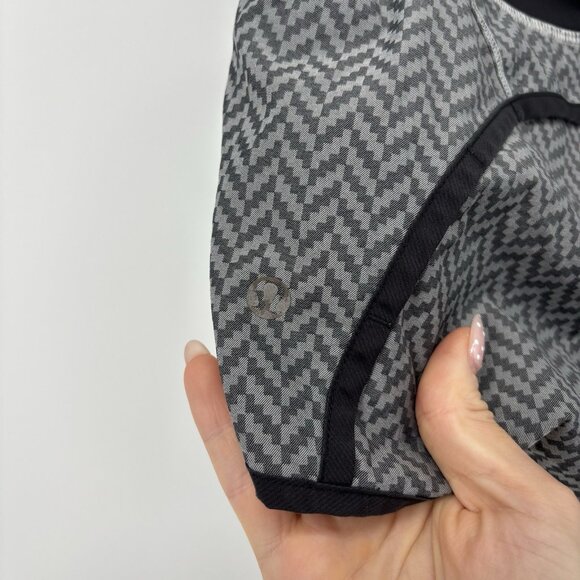 Lululemon Run Times Shorts Herringbone Womens Size 6 Black Gray 4” Inseam - Picture 3 of 9